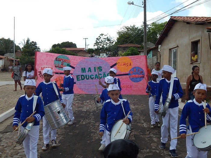 Veja mais fotos do Desfile de 7 de Setembro em Francinópolis - Imagem 21