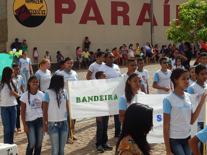 Veja mais fotos do Desfile de 7 de Setembro em Francinópolis - Imagem 140