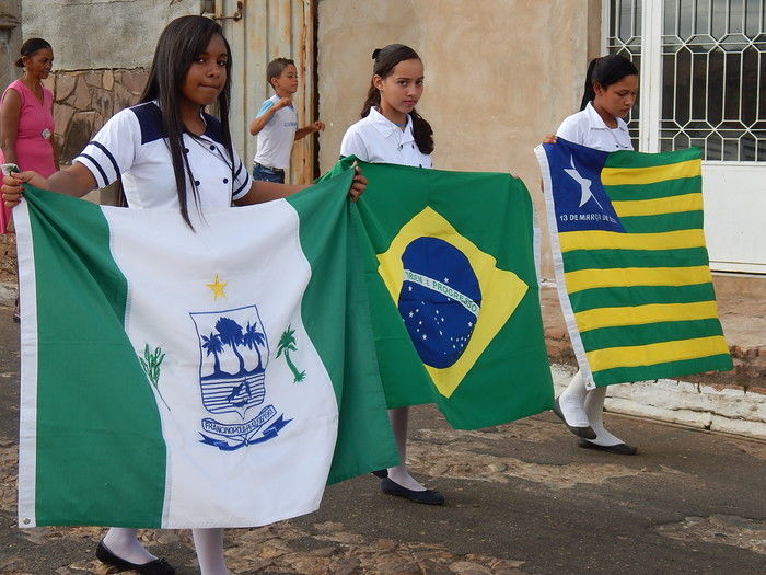 Veja mais fotos do Desfile de 7 de Setembro em Francinópolis - Imagem 7