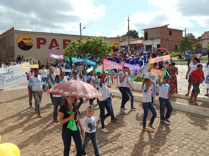 Veja mais fotos do Desfile de 7 de Setembro em Francinópolis - Imagem 137