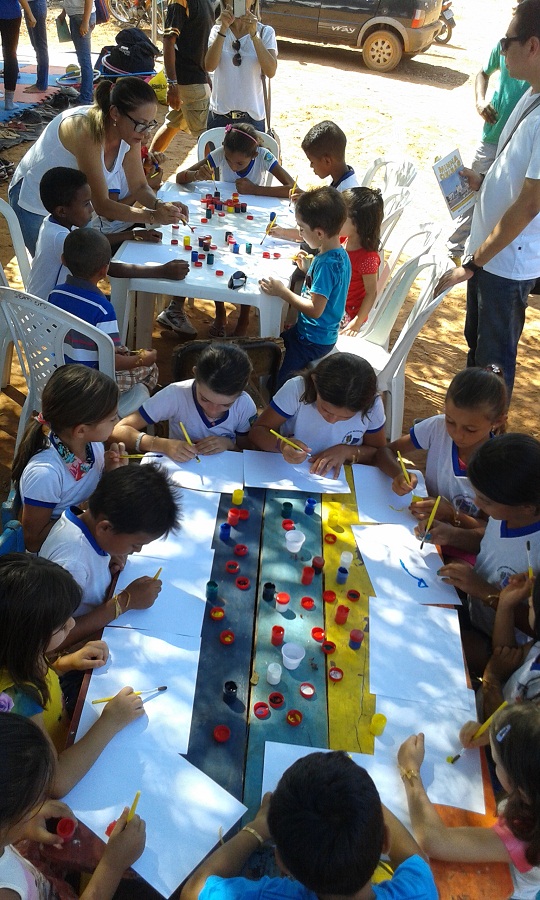 Rodas de histórias e oficinas de pinturas acontecem durante Prefeitura Itinerante - Imagem 3