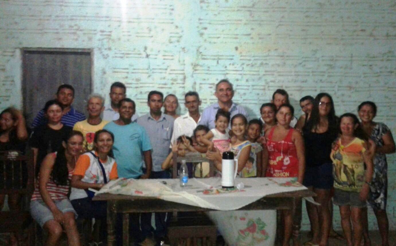 Prefeito Bernildo Val visita comunidades e atende reivindicações da população