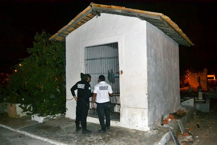 EXCLUSIVO: Nova perícia é realizada em cemitério que teve túmulo violado - Imagem 3