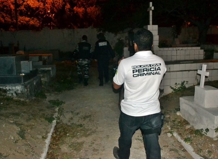 EXCLUSIVO: Nova perícia é realizada em cemitério que teve túmulo violado - Imagem 4