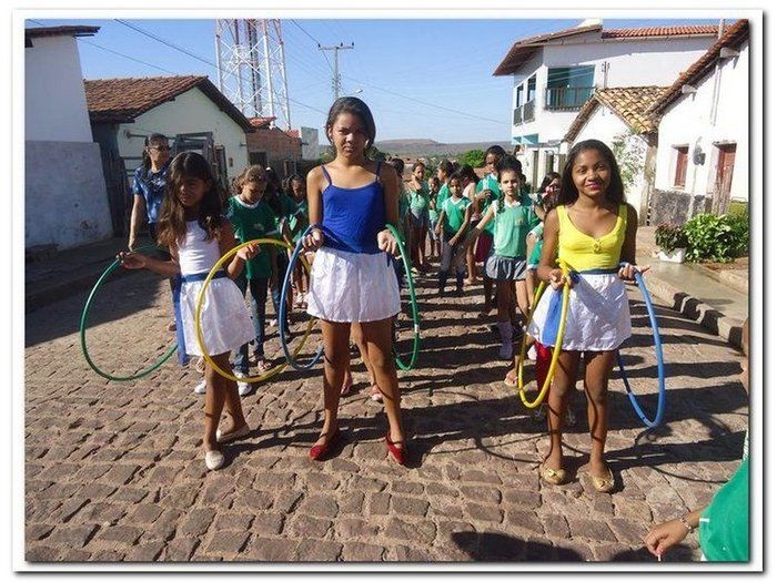  Alunos de Inhuma realizam desfile alusivo ao 7 de Setembro - Imagem 9