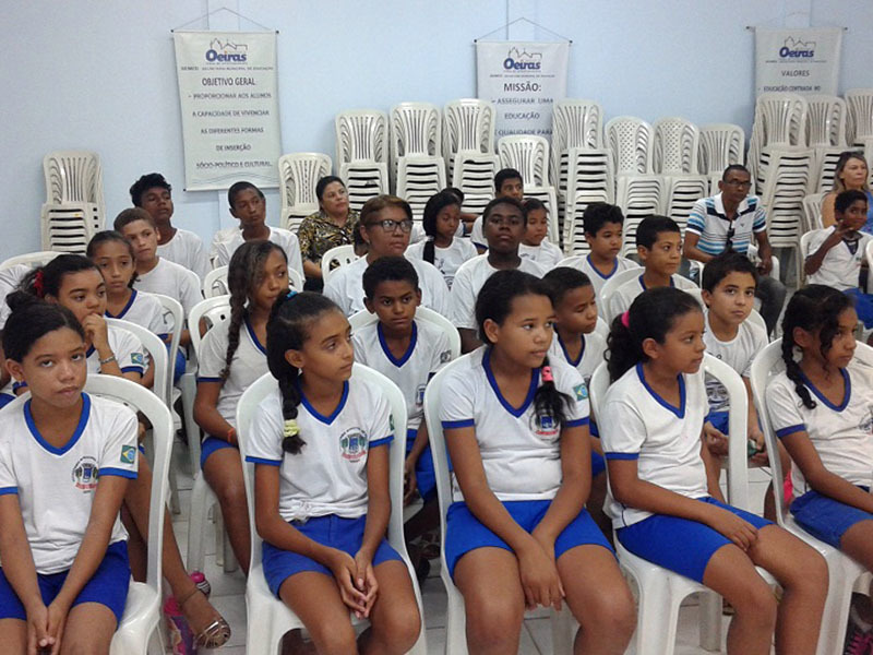 Alunos da rede municipal de ensino de Oeiras são motivados para a Prova Brasil