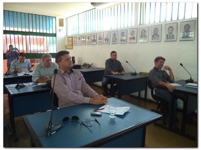 Dr. Moura apresenta Projeto de Lei sobre resíduos sólidos na Câmara Municipal - Imagem 8