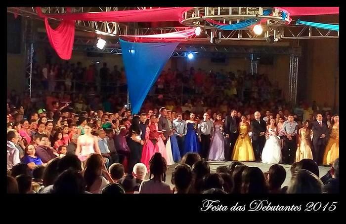 Barras 174 anos: Baile de Debutantes marca primeira noite da programação - Imagem 7
