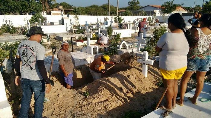 Corpo de pescador morto em naufrágio é exumado no litoral do Piauí - Imagem 1