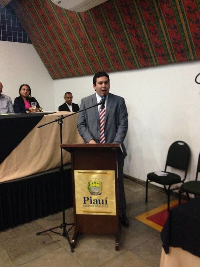 PREFEITO ZÉ RESENDE PARTICIPA DO ENCONTRO DO FNDE EM TERESEINA E CONSEGUE LIBERAÇÃO DE RECURSOS - Imagem 3