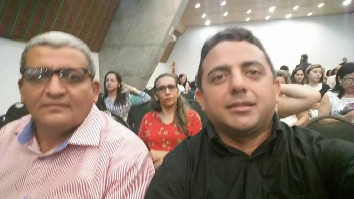 PREFEITO ZÉ RESENDE PARTICIPA DO ENCONTRO DO FNDE EM TERESEINA E CONSEGUE LIBERAÇÃO DE RECURSOS - Imagem 1