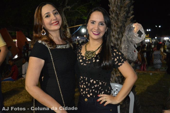 Praça fica super lotada na tradicional festa na ultima noite dos festejos - Imagem 5