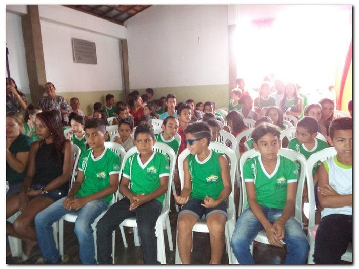 Escola Municipal Tia Neném Brito realiza V Feira de Ciências e Conhecimento - Imagem 3