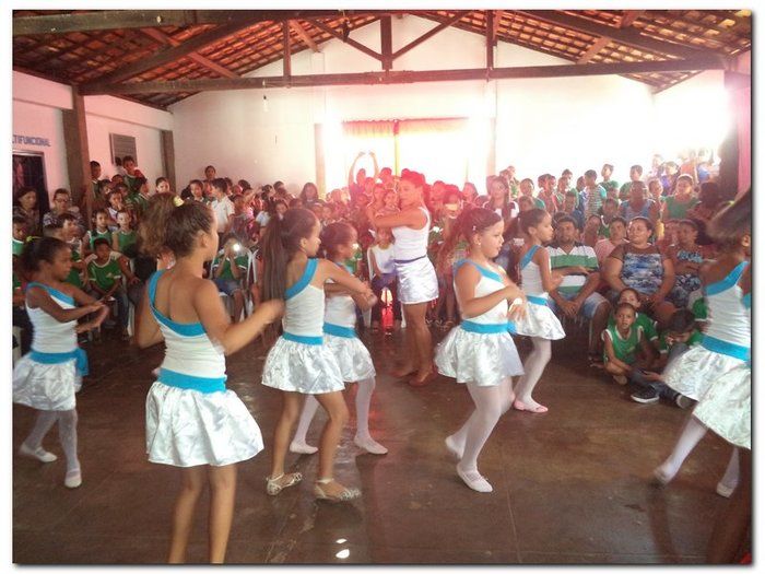 Escola Municipal Tia Neném Brito realiza V Feira de Ciências e Conhecimento - Imagem 23