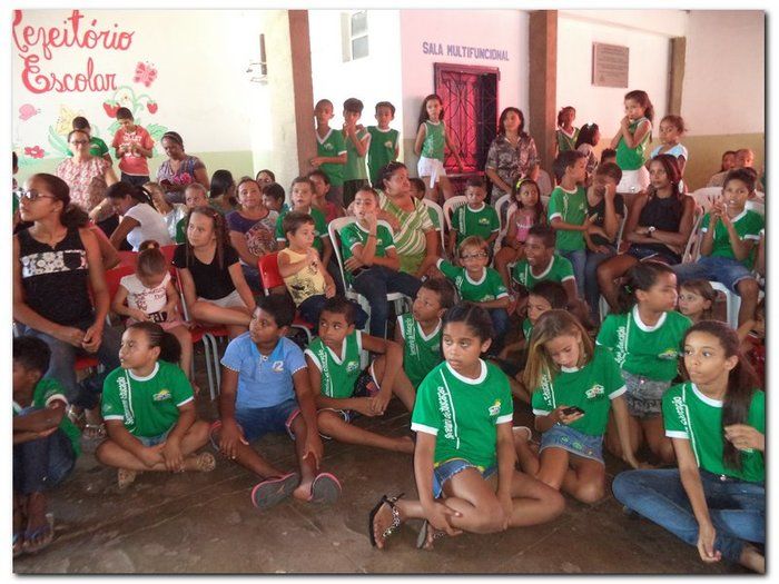 Escola Municipal Tia Neném Brito realiza V Feira de Ciências e Conhecimento - Imagem 32