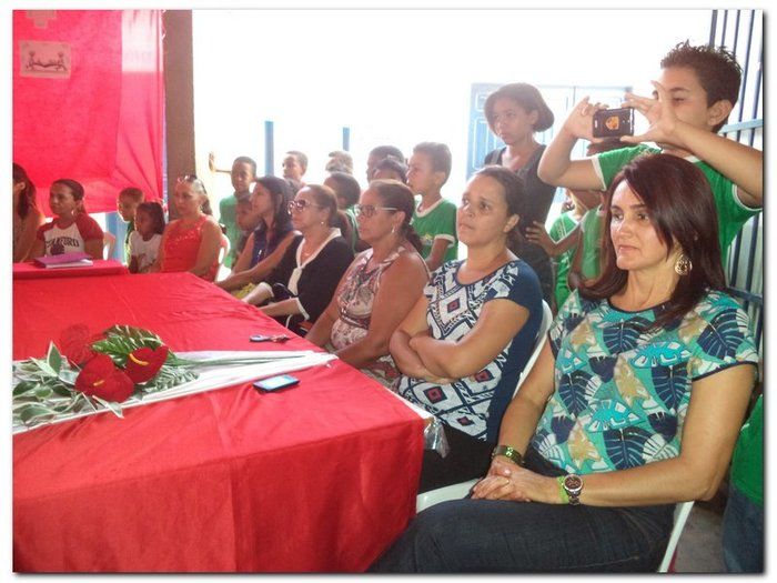 Escola Municipal Tia Neném Brito realiza V Feira de Ciências e Conhecimento - Imagem 26
