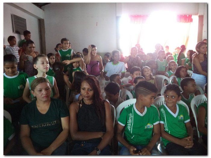 Escola Municipal Tia Neném Brito realiza V Feira de Ciências e Conhecimento - Imagem 11