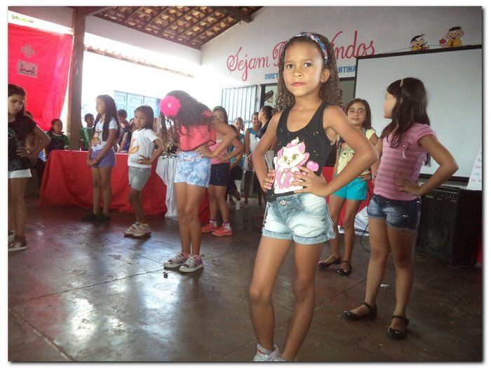 Escola Municipal Tia Neném Brito realiza V Feira de Ciências e Conhecimento - Imagem 13