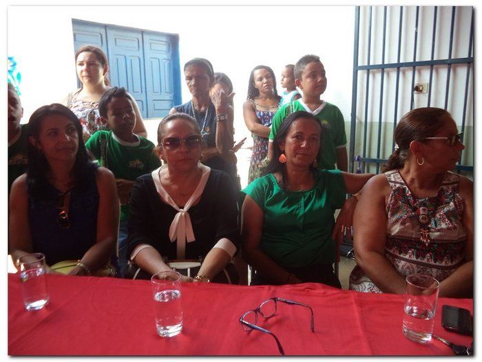 Escola Municipal Tia Neném Brito realiza V Feira de Ciências e Conhecimento - Imagem 37