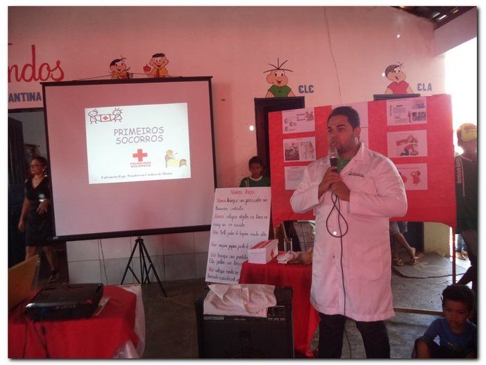 Escola Municipal Tia Neném Brito realiza V Feira de Ciências e Conhecimento - Imagem 33