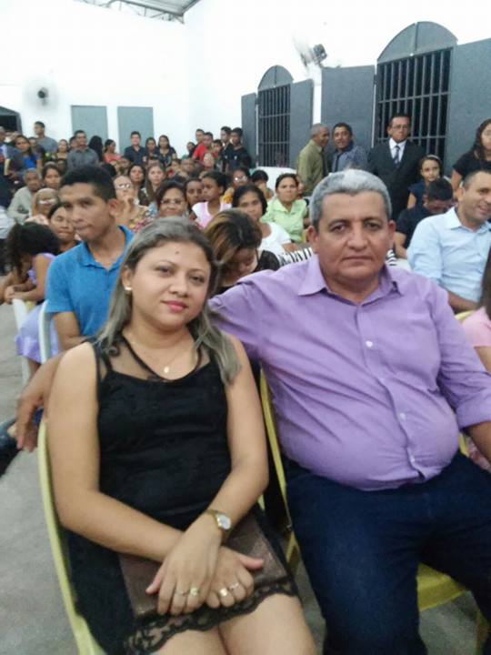 PREFEITO ZÉ RESENDE AO LADO DA PRIMEIRA DAMA EDNA RESENDE E O VICE-PREFEITO DOMIGUINHOS PRESTIGIAM INAUGURAÇÃO DO TEMPLO DA IGREJA O BRASIL PARA CRIST - Imagem 11