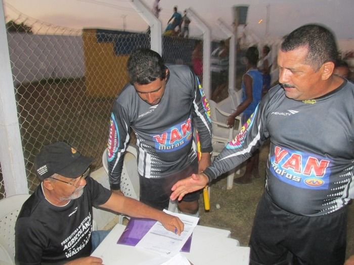 Pitombeira estréia com derrota ao Jogar com o 19 de Agosto - Imagem 19