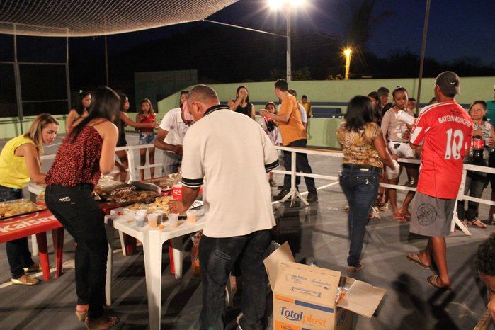 Praça “Ana Morais” é inaugurada no povoado Malhada Vermelha - Imagem 77