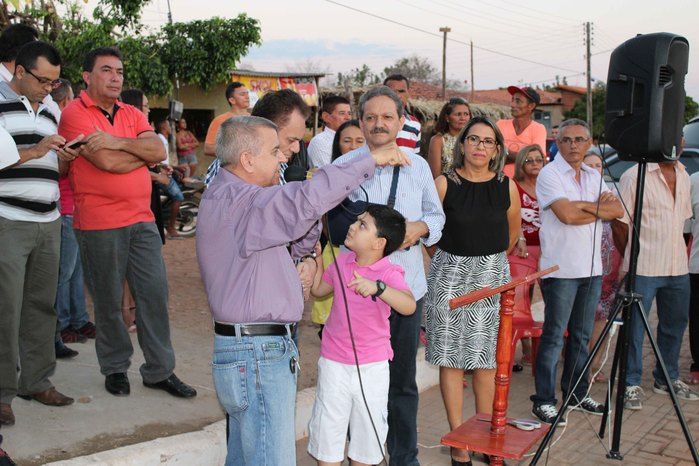 Praça “Ana Morais” é inaugurada no povoado Malhada Vermelha - Imagem 54