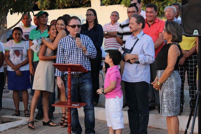 Praça “Ana Morais” é inaugurada no povoado Malhada Vermelha - Imagem 44
