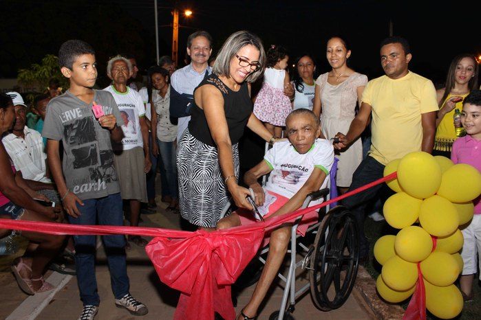 Praça “Ana Morais” é inaugurada no povoado Malhada Vermelha - Imagem 73