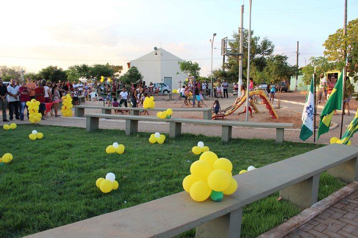 Praça “Ana Morais” é inaugurada no povoado Malhada Vermelha - Imagem 25