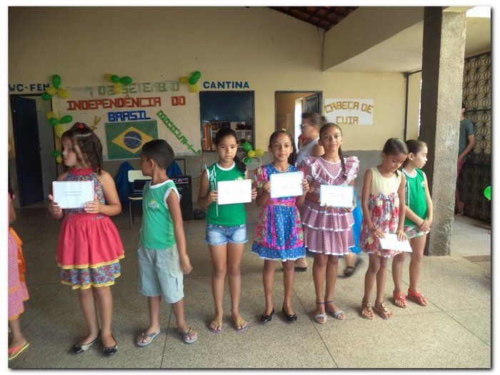 Escola João de Sousa Comemora o dia da Independência, do folclore e do estudante. - Imagem 27