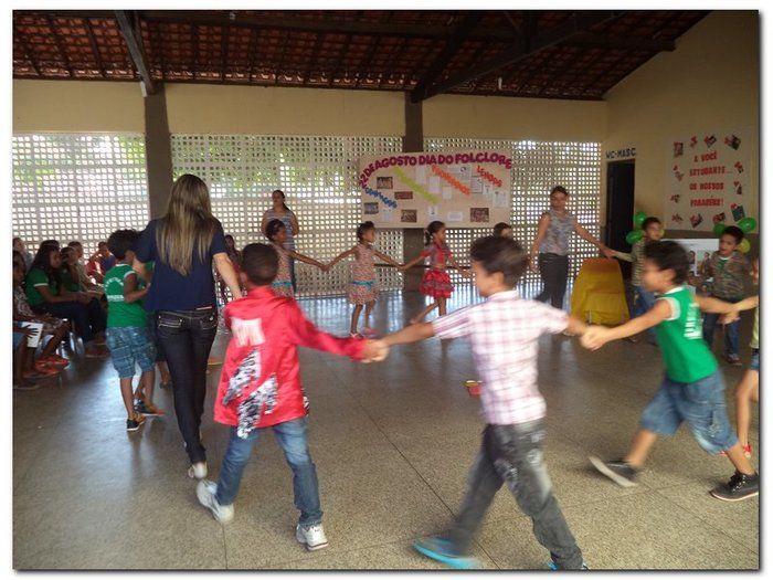 Escola João de Sousa Comemora o dia da Independência, do folclore e do estudante. - Imagem 34