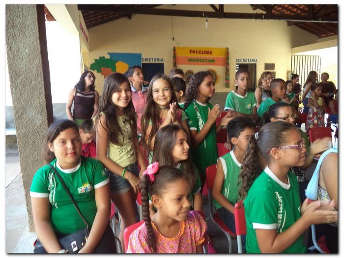Escola João de Sousa Comemora o dia da Independência, do folclore e do estudante. - Imagem 25