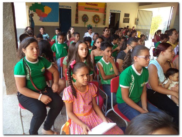 Escola João de Sousa Comemora o dia da Independência, do folclore e do estudante. - Imagem 14