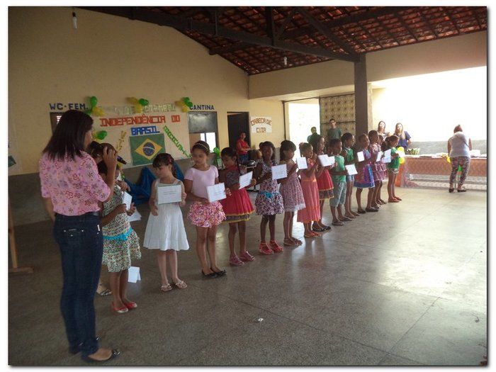 Escola João de Sousa Comemora o dia da Independência, do folclore e do estudante. - Imagem 29