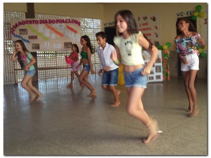 Escola João de Sousa Comemora o dia da Independência, do folclore e do estudante. - Imagem 64