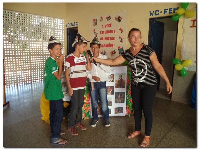 Escola João de Sousa Comemora o dia da Independência, do folclore e do estudante. - Imagem 58