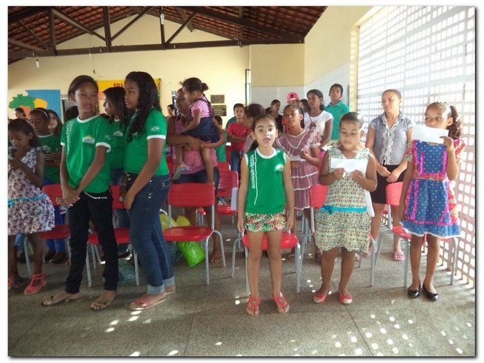 Escola João de Sousa Comemora o dia da Independência, do folclore e do estudante. - Imagem 4