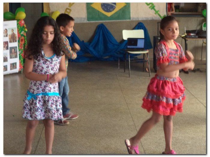 Escola João de Sousa Comemora o dia da Independência, do folclore e do estudante. - Imagem 22