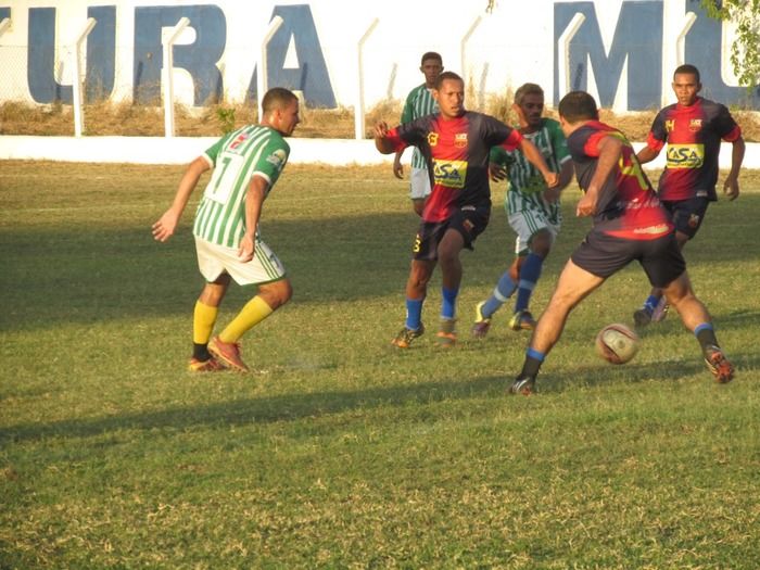 Em Amistoso o time do Coordenador de esporte Luiz vence o time da Casa das Mangueiras  - Imagem 33
