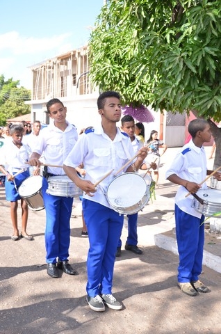 Depois de Muitos Anos Prefeitura Volta a Realizar Desfile Cívico Escolar - Imagem 157
