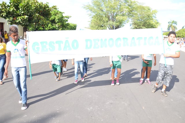 Depois de Muitos Anos Prefeitura Volta a Realizar Desfile Cívico Escolar - Imagem 62