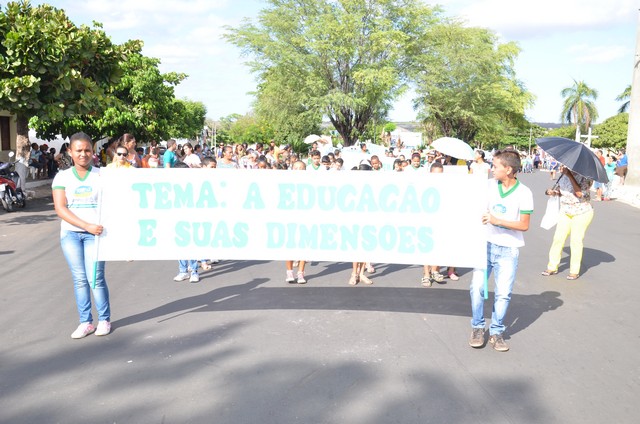 Depois de Muitos Anos Prefeitura Volta a Realizar Desfile Cívico Escolar - Imagem 48