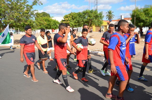 Depois de Muitos Anos Prefeitura Volta a Realizar Desfile Cívico Escolar - Imagem 133