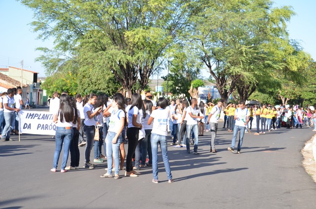 Depois de Muitos Anos Prefeitura Volta a Realizar Desfile Cívico Escolar - Imagem 1