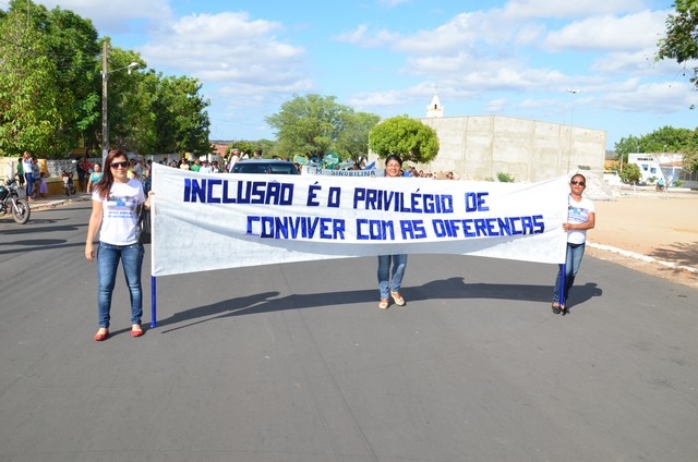 Depois de Muitos Anos Prefeitura Volta a Realizar Desfile Cívico Escolar - Imagem 115