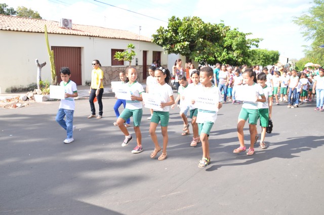 Depois de Muitos Anos Prefeitura Volta a Realizar Desfile Cívico Escolar - Imagem 49