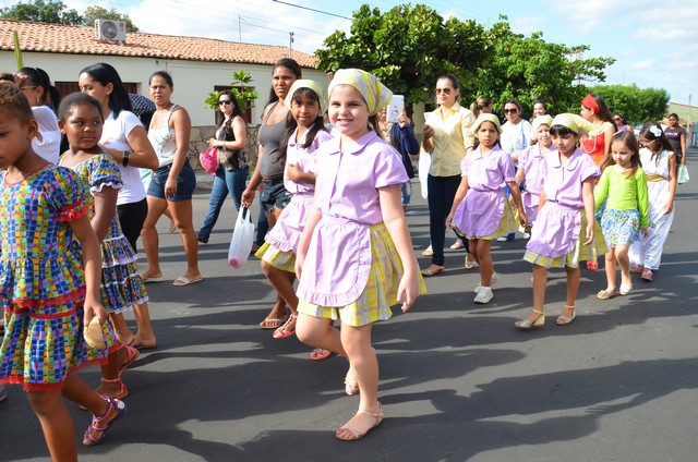 Depois de Muitos Anos Prefeitura Volta a Realizar Desfile Cívico Escolar - Imagem 90