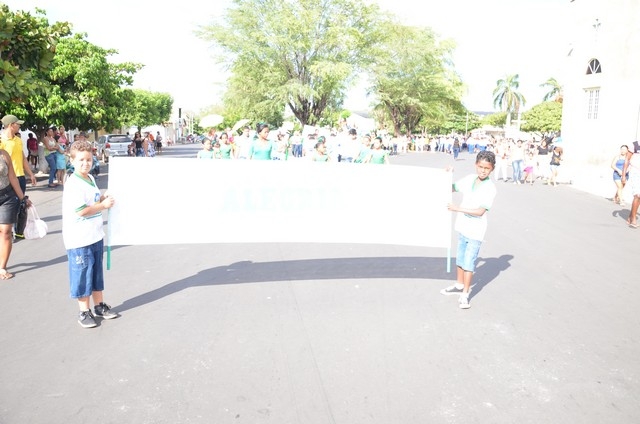 Depois de Muitos Anos Prefeitura Volta a Realizar Desfile Cívico Escolar - Imagem 52